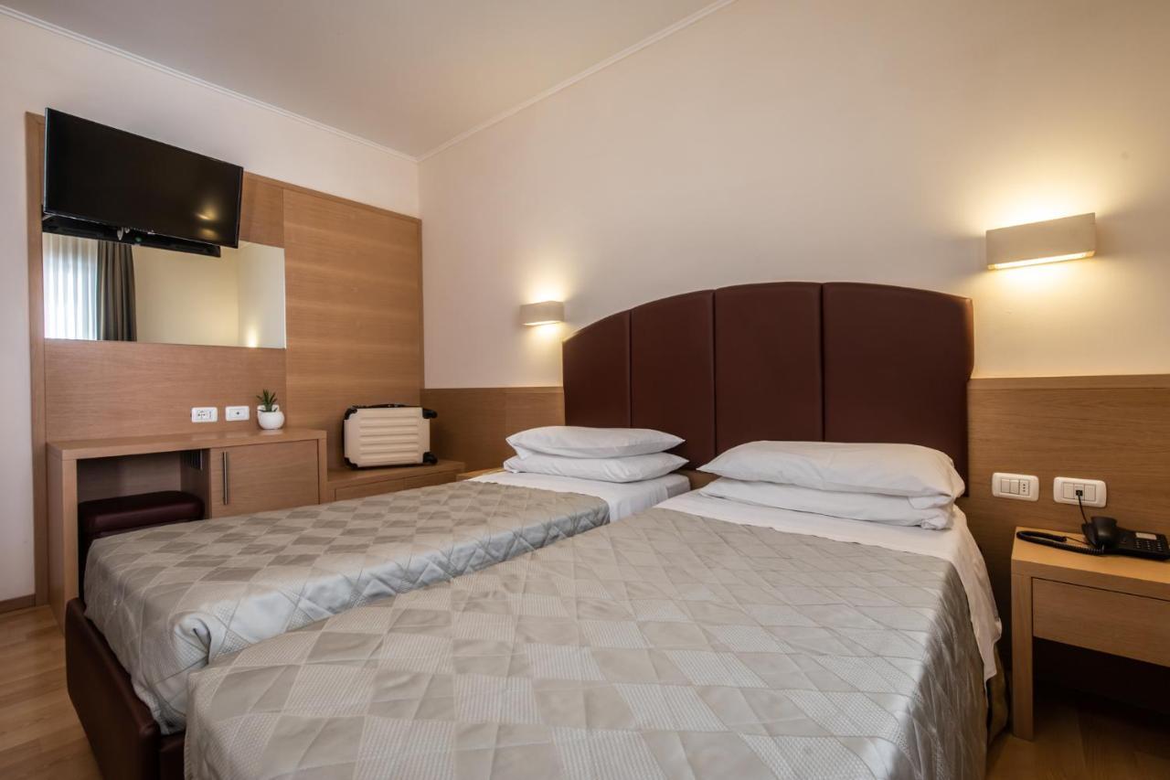 ארטה טרמה Hotel Centro Benessere Gardel מראה חיצוני תמונה