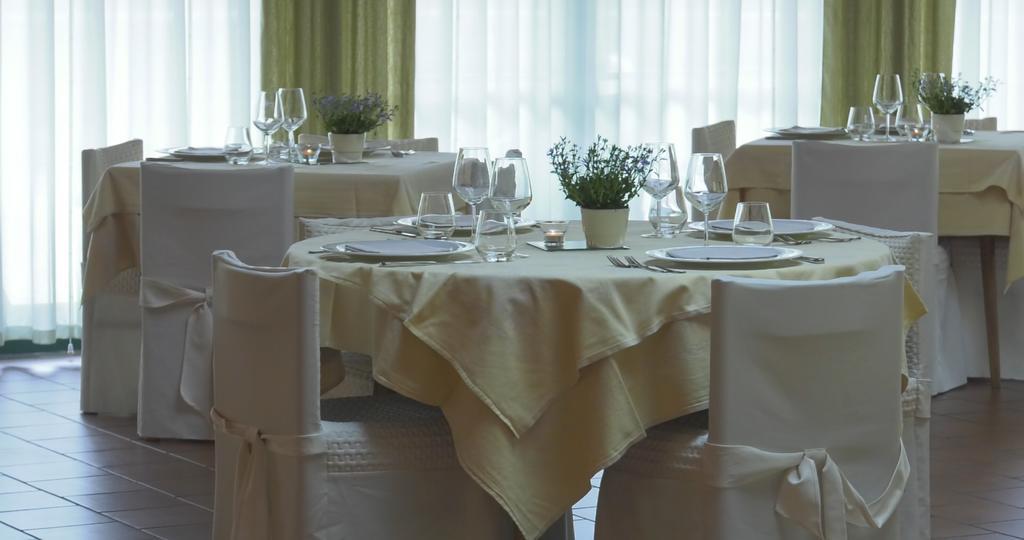 ארטה טרמה Hotel Centro Benessere Gardel מראה חיצוני תמונה